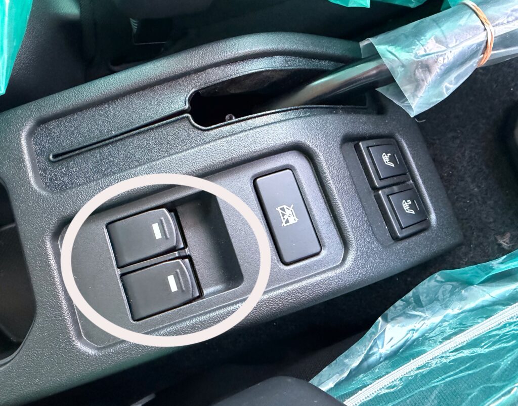 後席パワーウインドウスイッチ