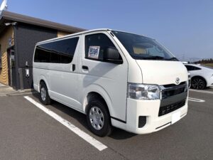 ハイエース9型斜め前